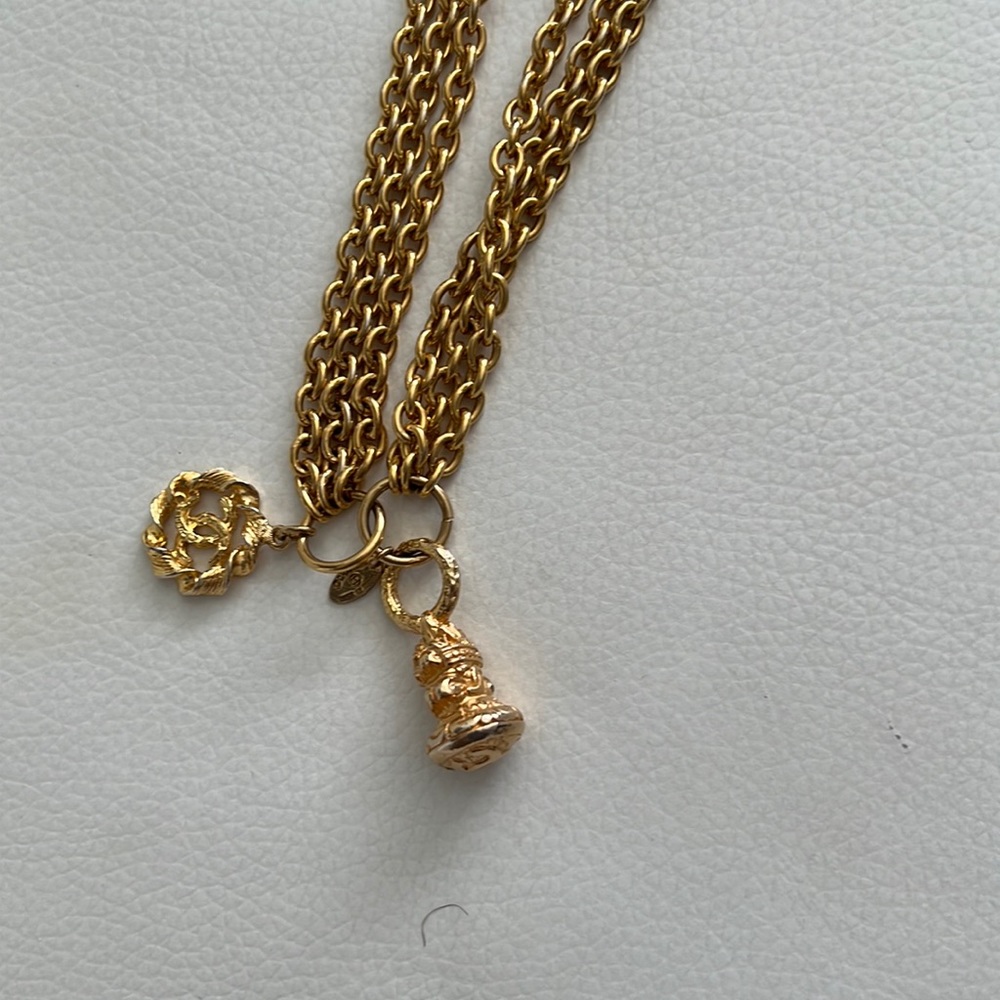 Vintage Chanel necklace